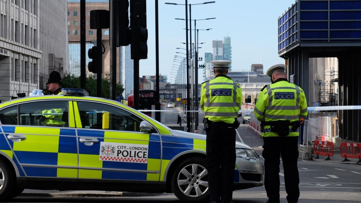 Полиция Лондона эвакуировала здание Cambridge Analytica
