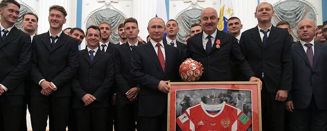 Путин вручил ордена Черчесову, Акинфееву и Игнашевичу