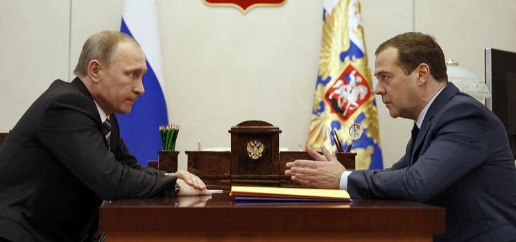 Медведев обсудил с Путиным задержание министра экономразвития
