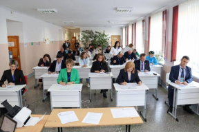 В Карачаево-Черкесии родители и другие взрослые сдали школьный экзамен по истории
