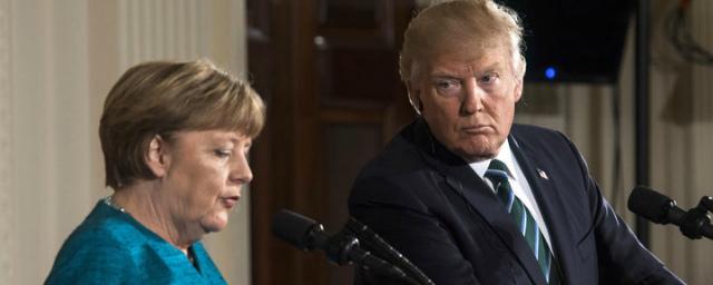Трамп обсудил с Меркель урегулирование конфликта на Украине
