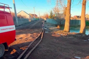 На ГОКе в Челябинской области паводком размыло дамбу технического водоема