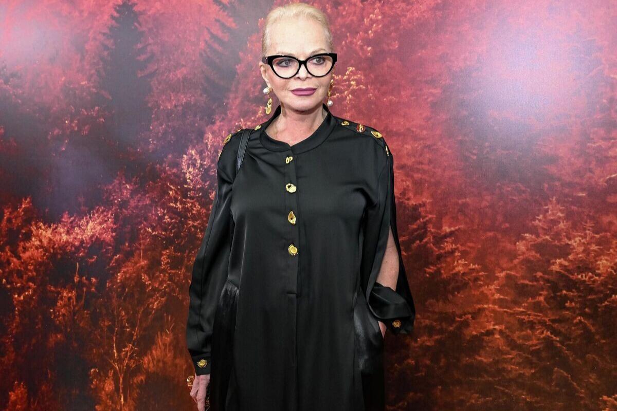 Суд рассмотрит жалобу Лурье на возврат квартиры Долиной