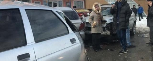 В Барнауле произошло массовое ДТП с участием 8 автомобилей
