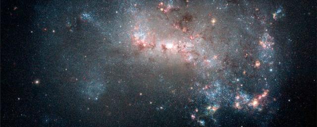 Астрономы: В первых галактиках Вселенной было меньше темной материи
