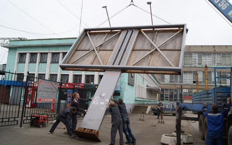 В Брянске демонтировали 167 незаконных рекламных конструкций