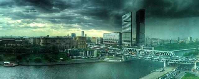 Число жертв урагана в Москве и Подмосковье увеличилось до трех