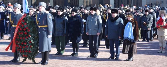 Краевые депутаты почтили память россиян, погибших при исполнении служебного долга