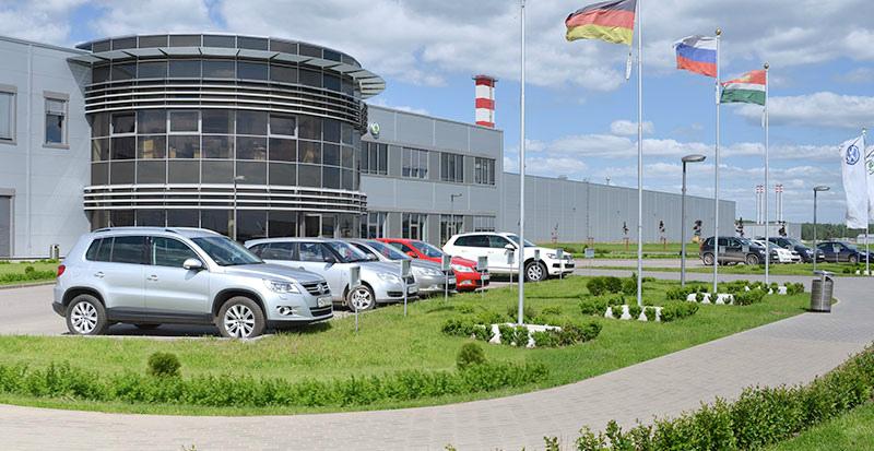 Volkswagen переведет два завода на производство электрокаров