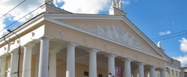 Гостиница «Брянск» отсудила у драмтеатра долг за проживание артистов
