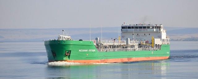 Пьяный украинец на лодке «Крым» врезался в танкер «Механик Погодин»