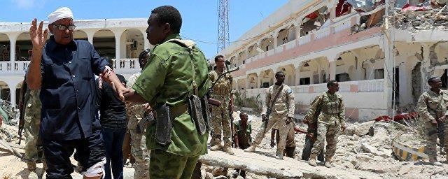 В Сомали при взрыве у президентского дворца погибли 12 человек