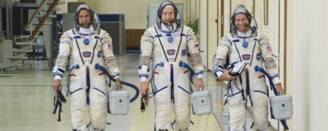 Россия и США разработают стандарты медобеспечения людей в космосе