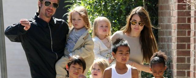 Анджелина Джоли будет сниматься в «Малифисенте» без детей