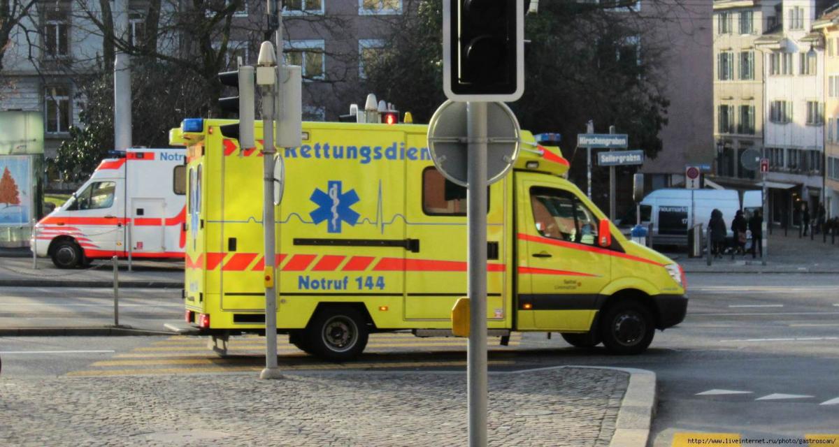 В Швейцарии 13 туристов пострадали в ДТП с автобусом