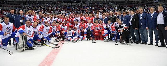Ночной хоккей: Путин на льду разгромил друзей-миллиардеров