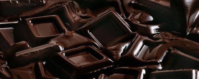 Австралийские эксперты заявили о пользе черного шоколада