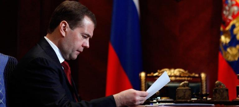 Медведев утвердил субсидии для домов культуры в селах