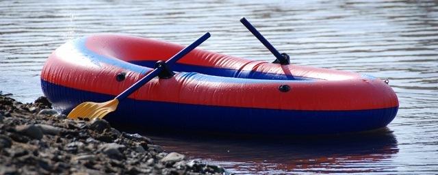В Красноярском крае течением реки унесло детей на резиновой лодке