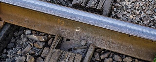 В Крыму гнилые шпалы стали причиной схода с рельсов локомотива