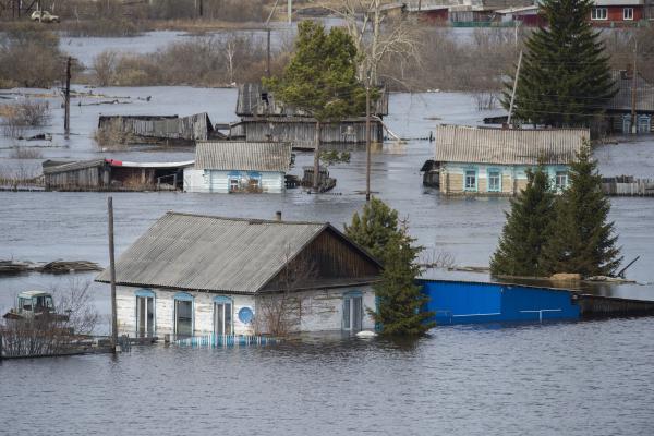 В оренбургском поселке Целинный подтопило 22 жилых дома