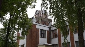 Продолжается реставрация кровли уникального здания школы в Иванове