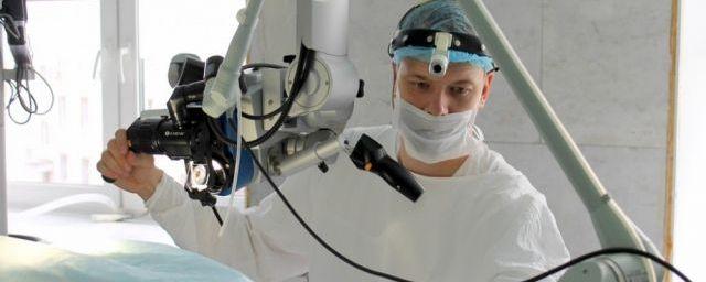 Челябинские врачи провели операцию на горле при помощи лазера