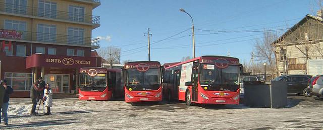 На дороги Хабаровска вышли новые китайские автобусы