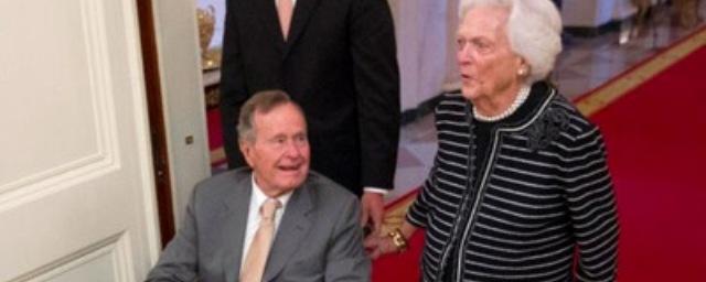 Жена Джорджа Буша-старшего попала в больницу вслед за мужем