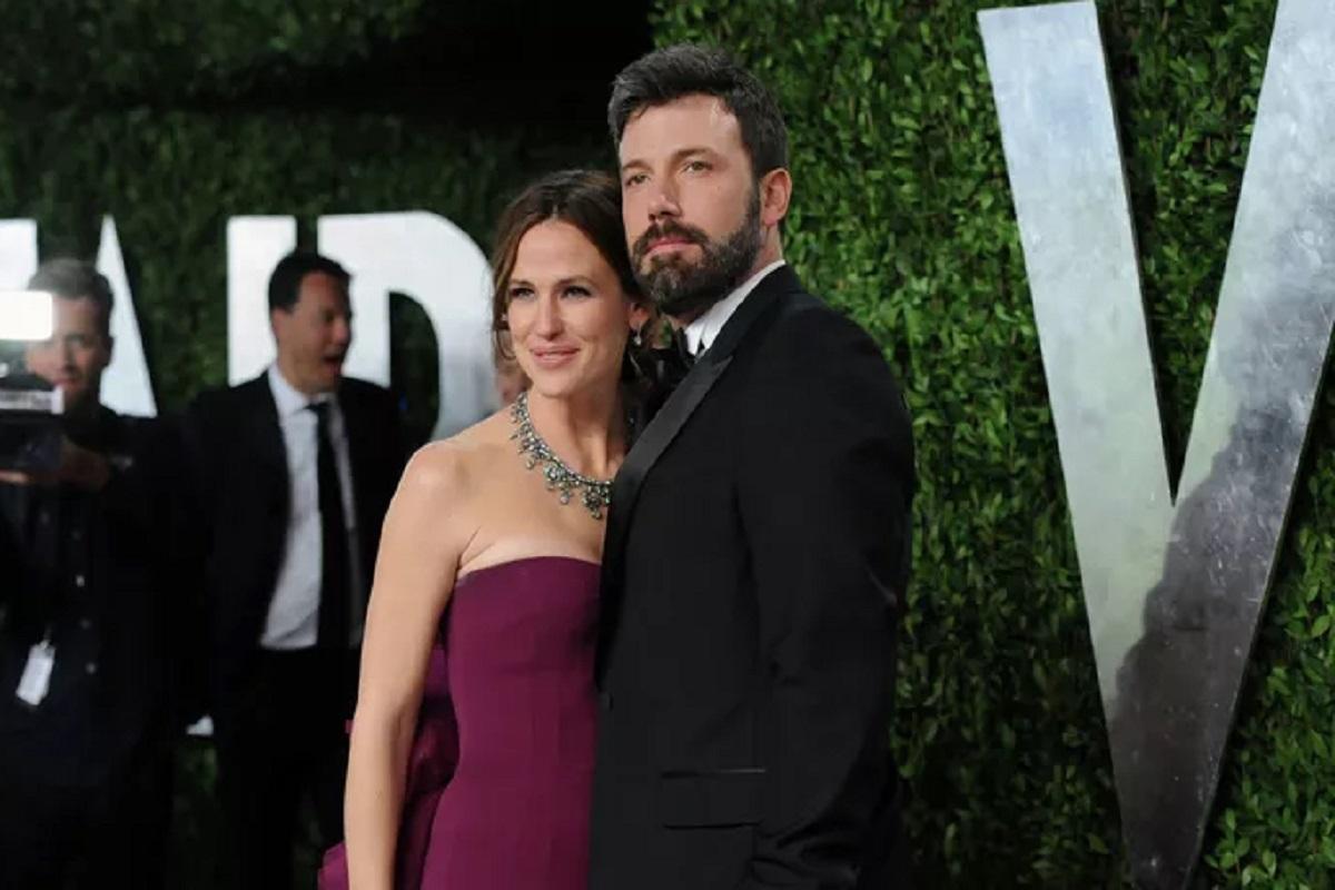 Бен Аффлек провел День благодарения в обществе бывшей жены Дженнифер Гарнер