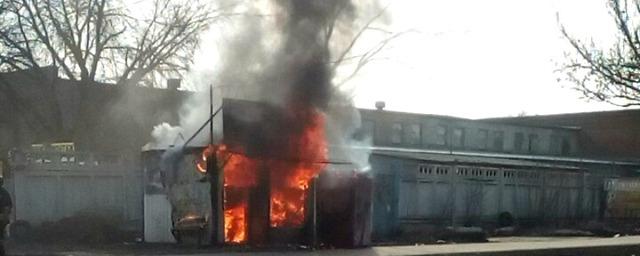 В Самаре горел торговый павильон на Заводском шоссе
