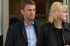 Основной защитник Навального Михайлова сбежала за границу