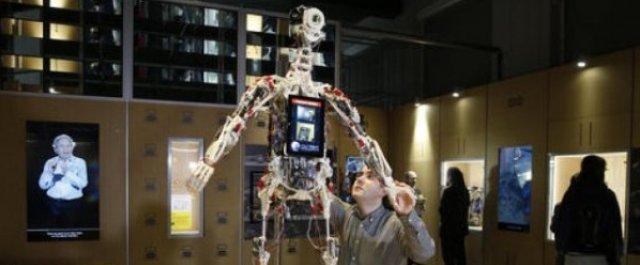 В Лондоне открыли уникальную экспозицию роботов