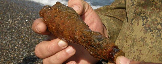 В Крыму на пляже обнаружили боеприпасы времен ВОВ