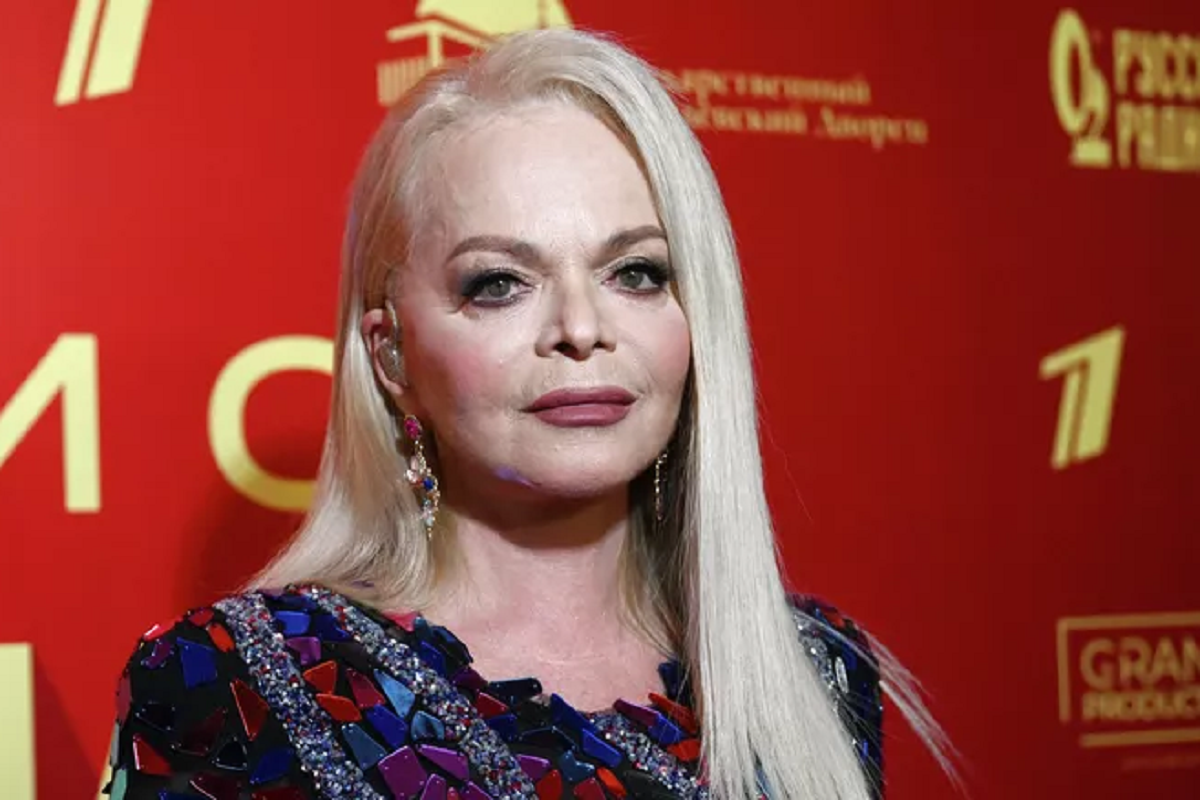 Адвокат Добровинский: Юристы подвели Ларису Долину молчанием