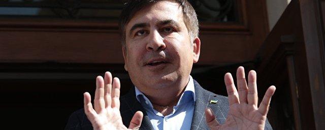 Саакашвили вручили протокол о незаконном въезде на Украину