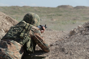 В результате обстрела Азербайджана ранения получили военные Армении