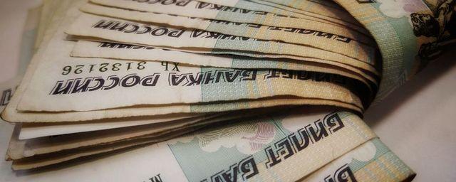 В Приморье женщина забрала чужие деньги из банкомата