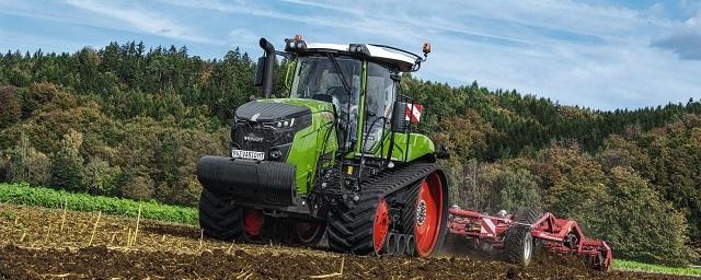 На Агросалоне в октябре представят новые модели гусеничных тракторов