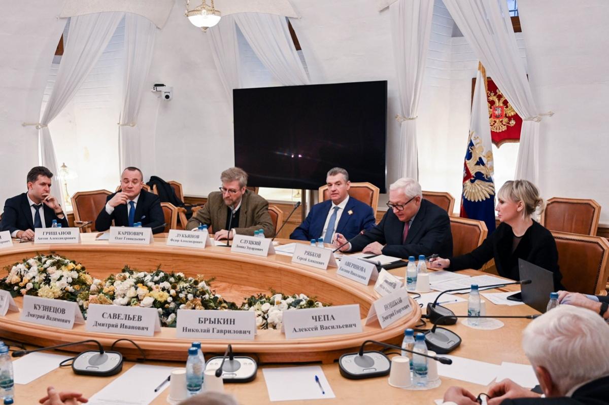 ЛДПР призвала наказывать за фиктивные браки с бойцами СВО ради выплат