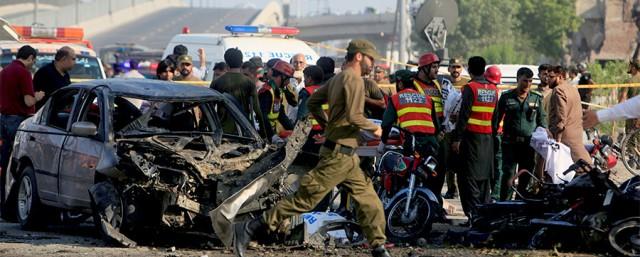 Число жертв взрыва в пакистанском Лахоре увеличилось до 26 человек