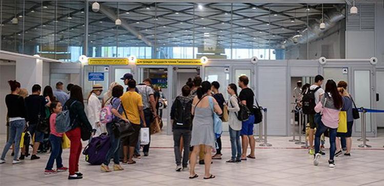 В Госдуме опровергли информацию о возможном введении выездных виз