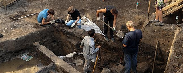 Московские археологи обнаружили 140 артефактов XV - начала XX веков