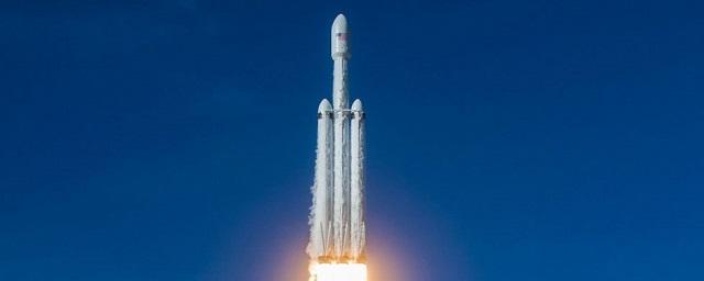 SpaceX подписала контракт с Пентагоном для Falcon Heavy