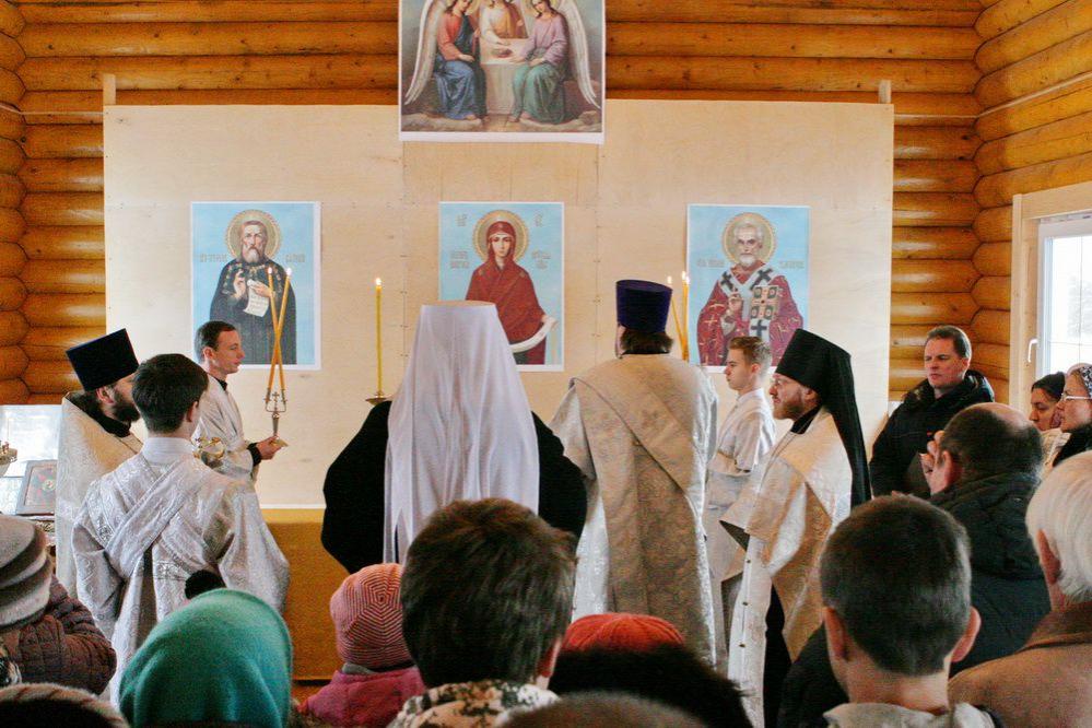 В Орловском районе митрополит освятил две новые часовни