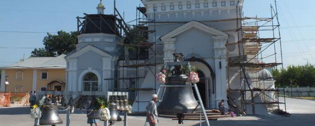 На колокольне Карповской церкви воссоздали 4-тонный колокол-гигант