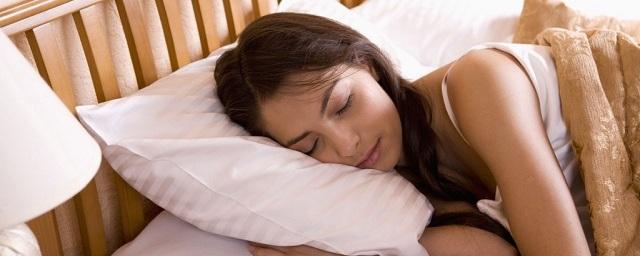 Британские ученые рассказали, из-за чего люди худеют во сне