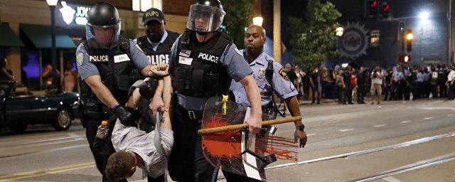 В Сент-Луисе во время протестов задержали более 80 человек