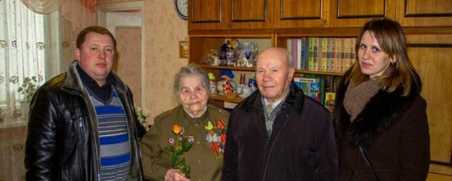 Педагоги и студенты БГУ Петровского посетили ветеранов
