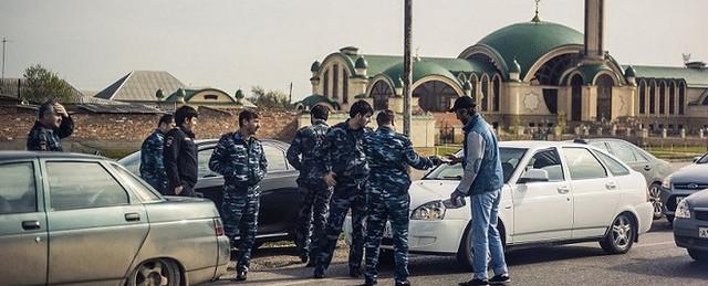Семьи участников атаки на полицейских выдворили из Чечни
